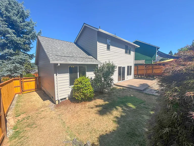 16840 SE Humidor St — Photo 43