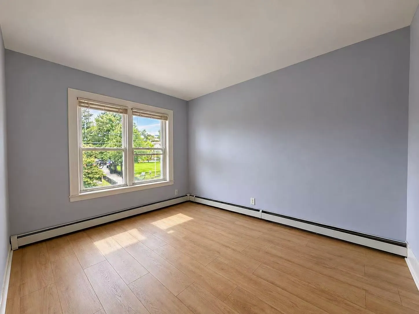 2 bed, 1100 sqft, $1,900 — Photo 3