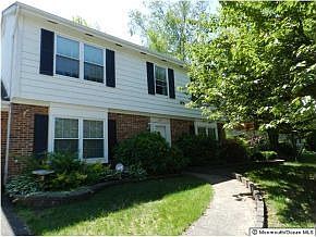2nd image of 365 Killarney Dr