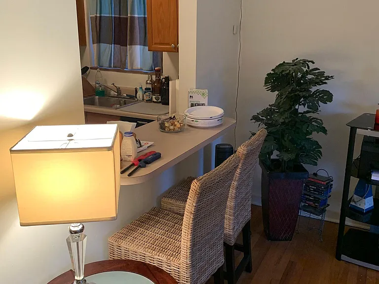 109 Parkside Ave — Photo 5