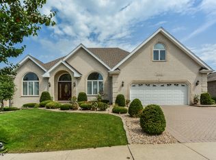 515 Senon Dr, Lemont, IL 60439