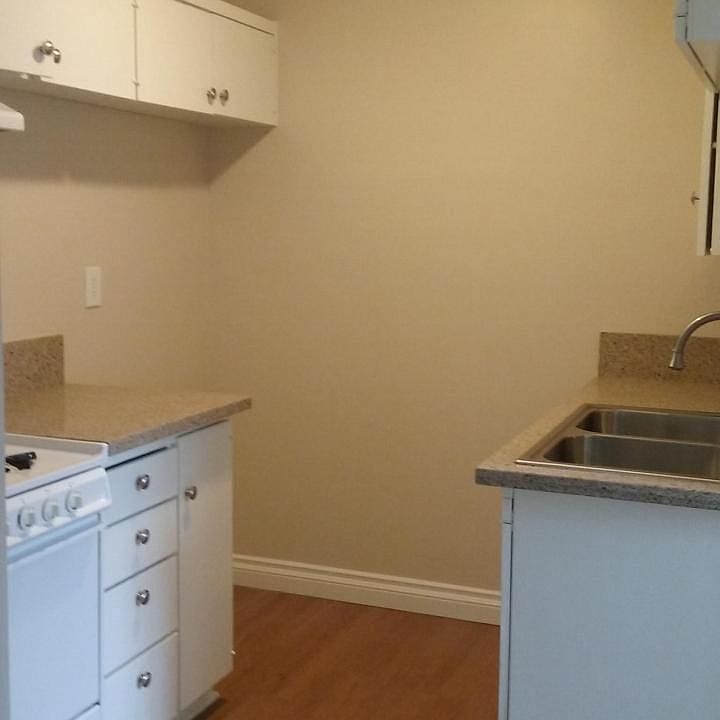 2nd image of 340 E 2nd St APT 16