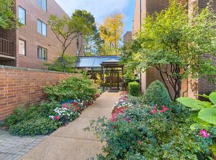 2150 Bouterse Ave #406D, Park Ridge, IL 60068