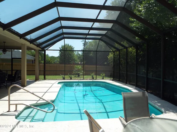 571 MARTIN LAKES Drive E, Jacksonville, FL 32220