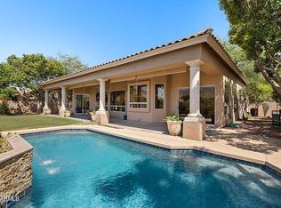 1626 E Silverwood Dr, Phoenix, AZ 85048