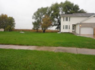 1005 Whitetail Ln, Sandwich, IL 60548