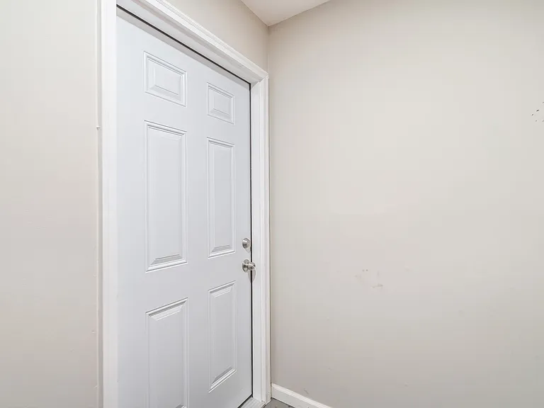 1518 Parkridge Dr #2 — Photo 17
