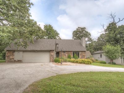 5112 Butterfield Dr, Loma Linda, MO, 64804