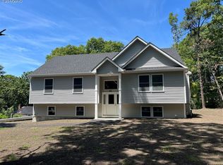 510 Scherger Ave, East Patchogue, NY 11772