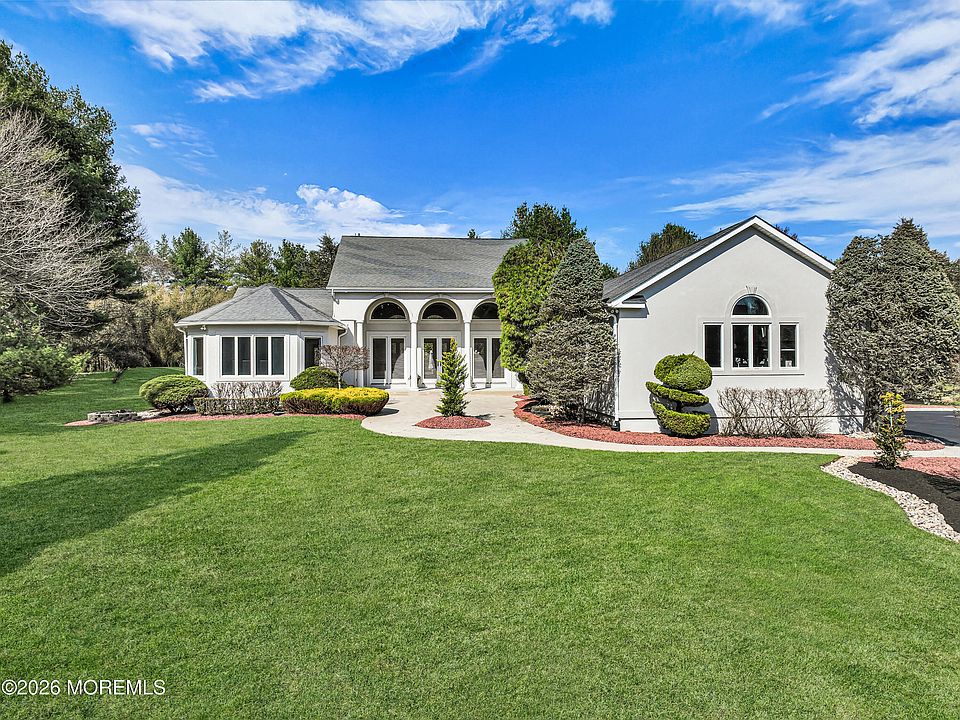 1st image of 10 Old Cider Mill Road