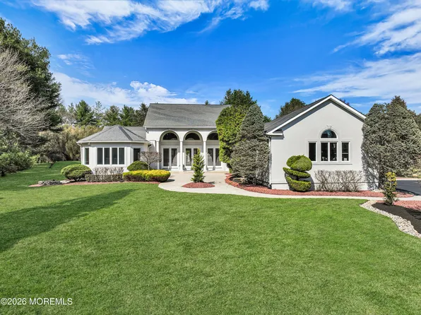 10 Old Cider Mill Road, Manalapan, NJ 07726