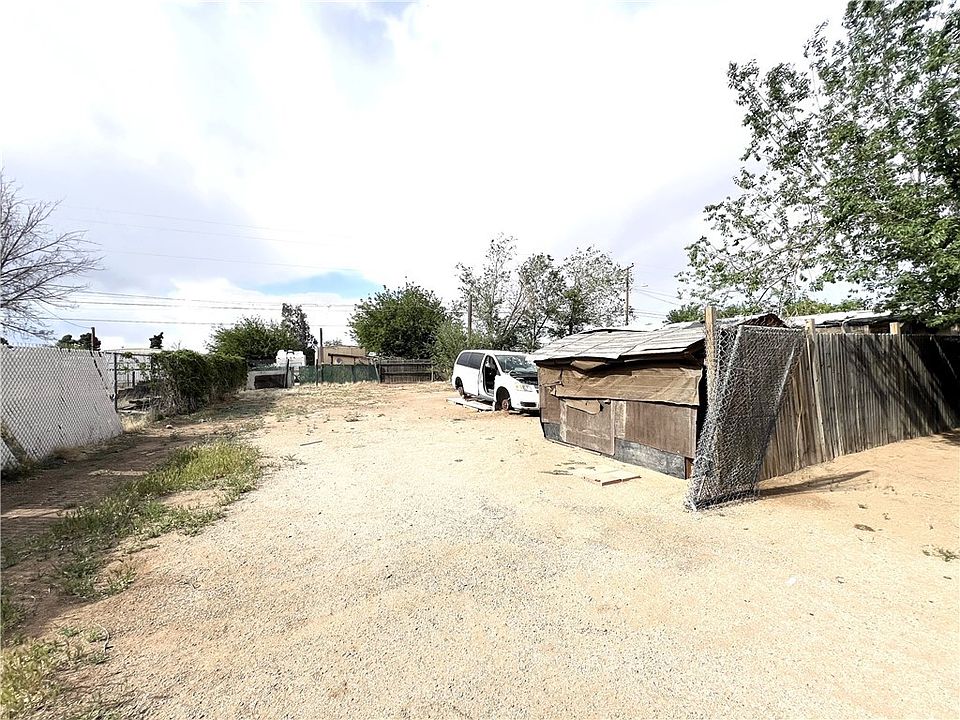 2nd image of 3585 E Hearne Avenue