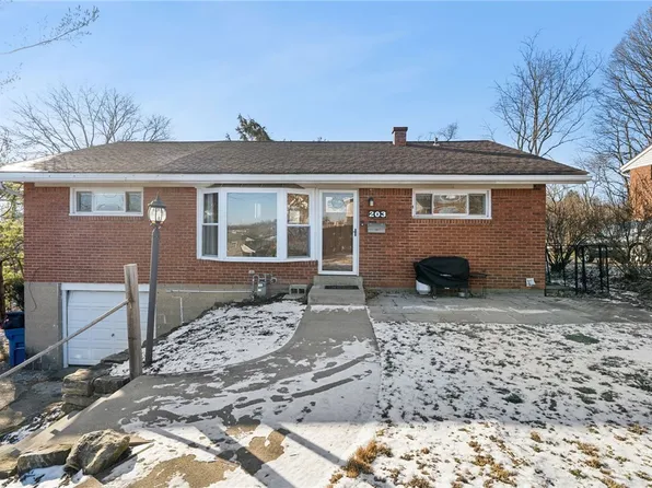 203 Kingston Dr, Pittsburgh, PA 15235