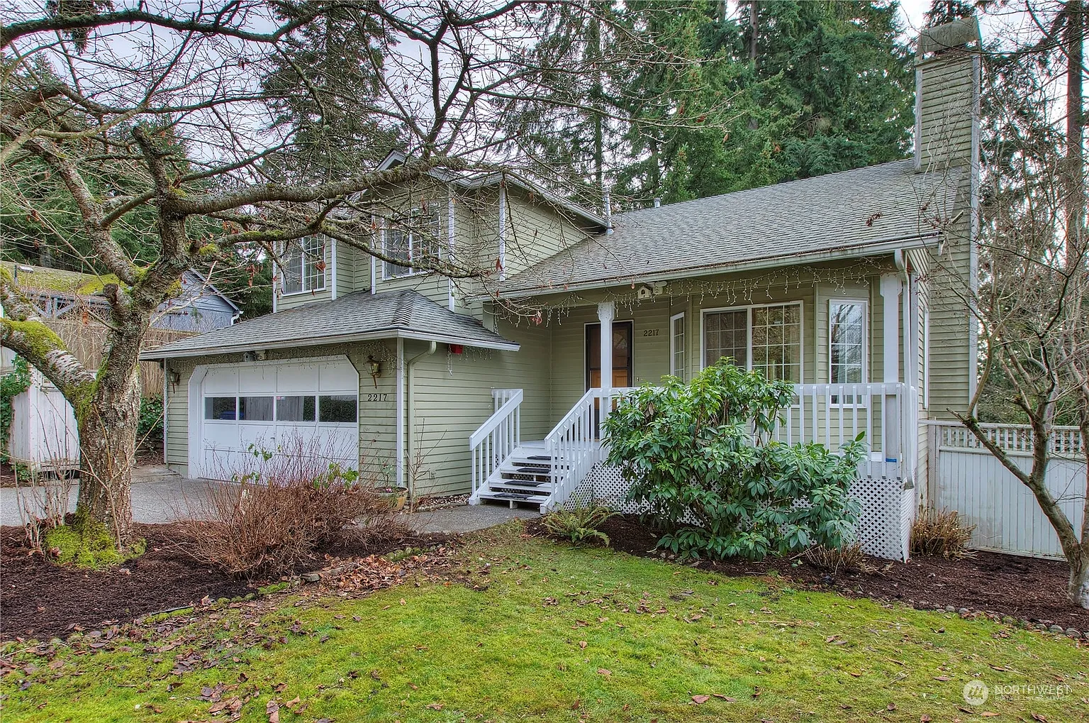 2217 NE 135th Street photo 1