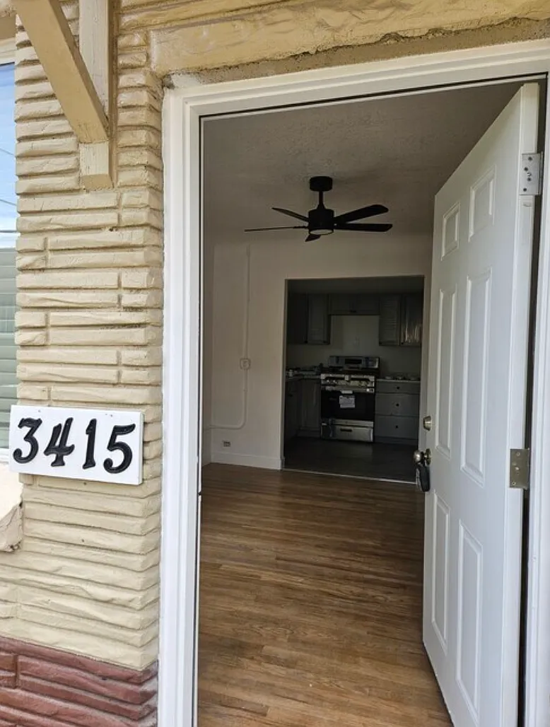 3403 S Lincoln St — Photo 2