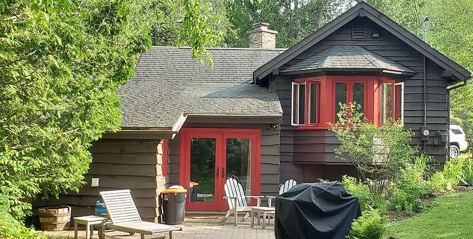 1st image of 1 Chipmunk Ln