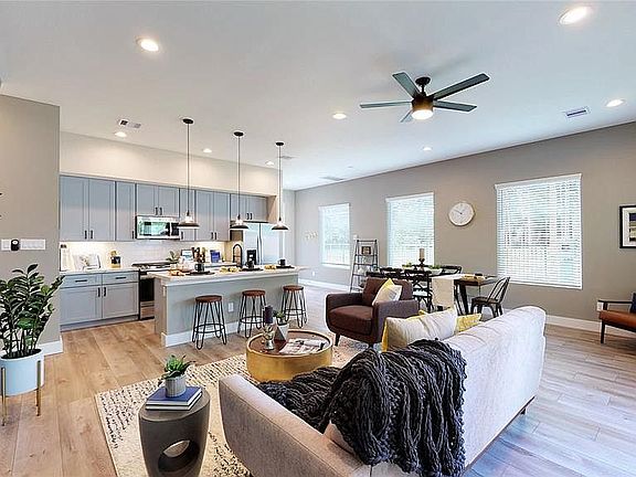 3rd image of 5214 Pinemont Creek Ln