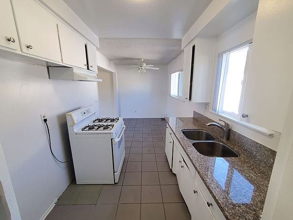 3rd image of 5133 Buffalo Ave #25A