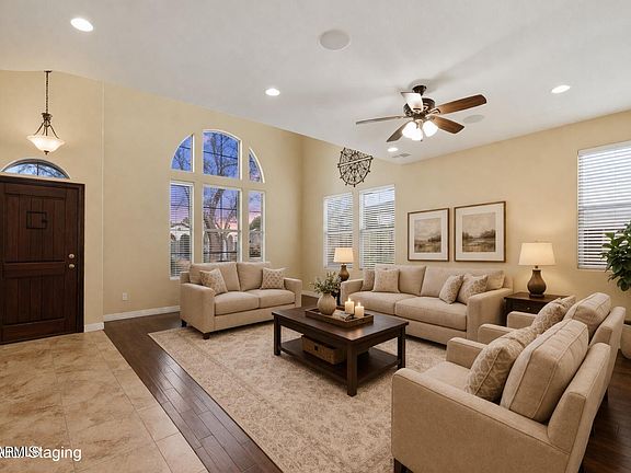 4th image of 21111 W GLEN Street