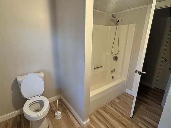 2nd image of 80 Summit St Floor 2