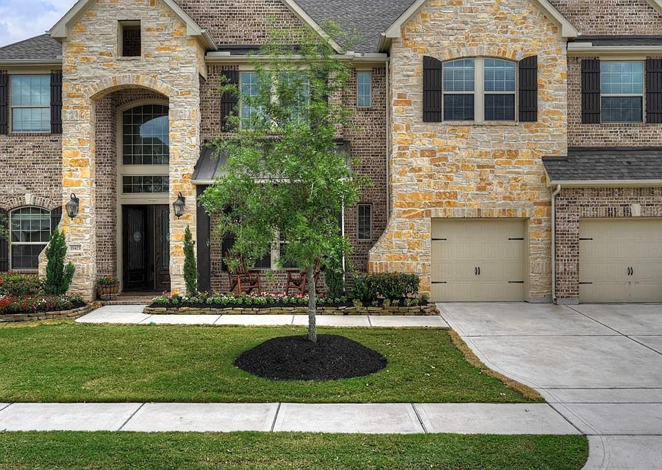 1st image of 19423 Meadow Lakes Dr