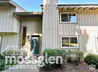 416 Florin Rd, Sacramento, CA 95831