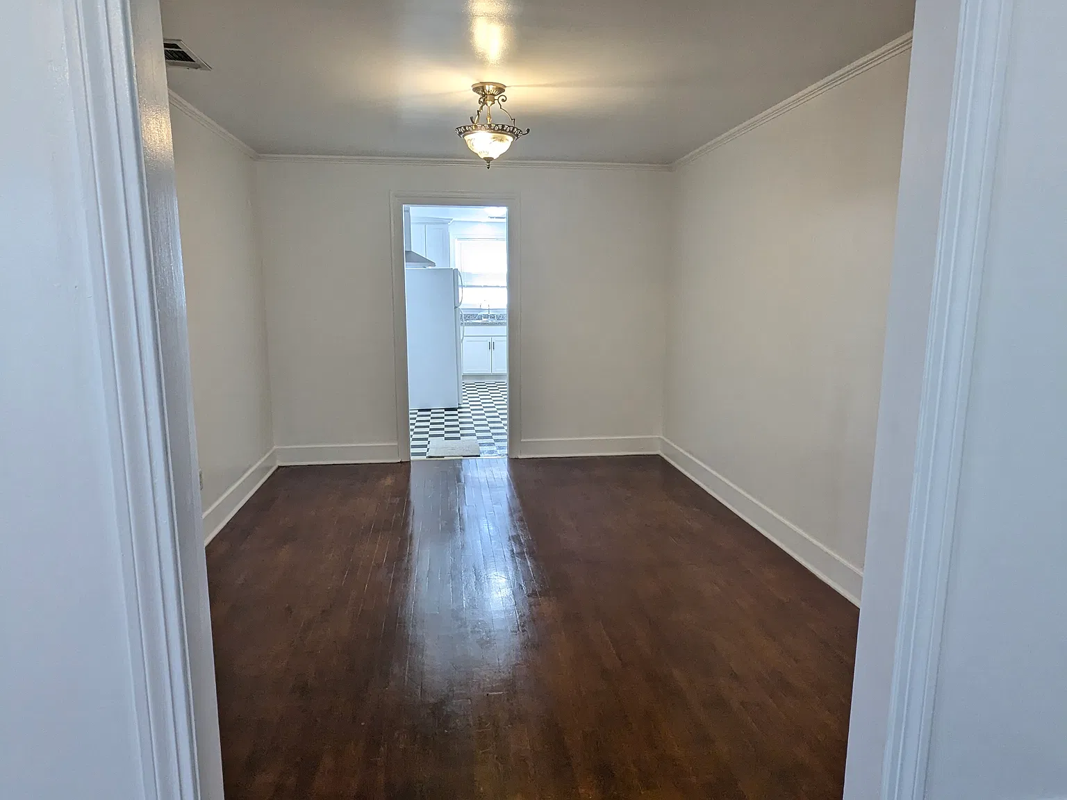 2 bed, 1350 sqft, $1,300 — Photo 3