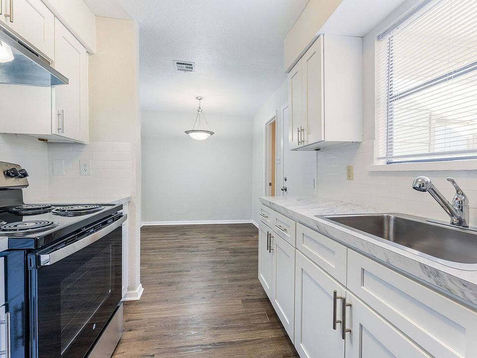 City Lake Townhomes 210 W Lake Dr Taylor TX Zillow