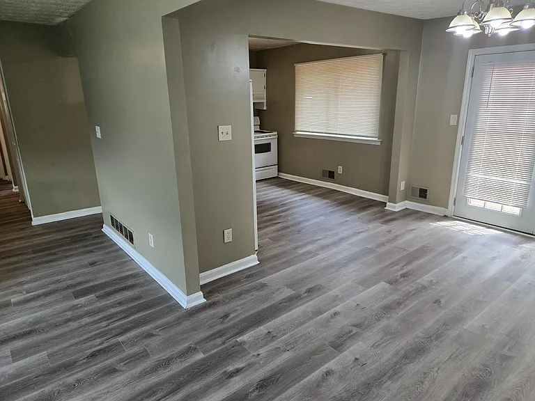 Family/dining/kitchen