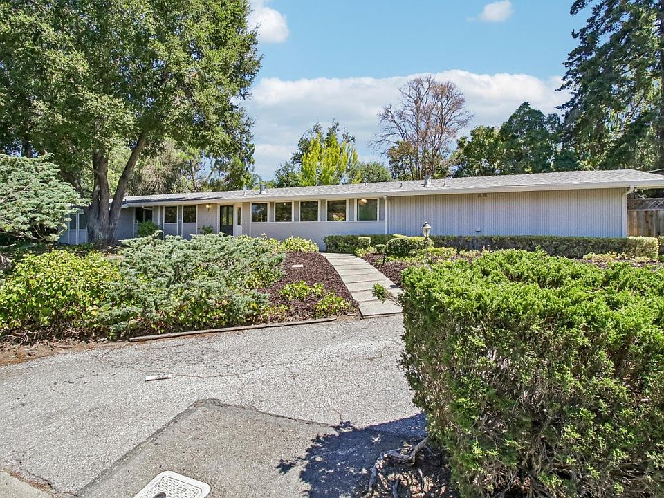1st image of 18570 Montpere Way