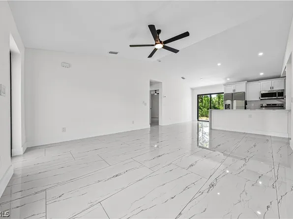 4507 E 10th St, Lehigh Acres, FL 33972