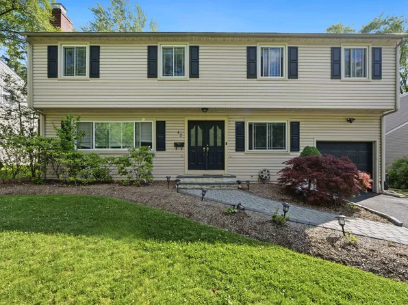 42 Brandon Ave, Livingston, NJ 07039