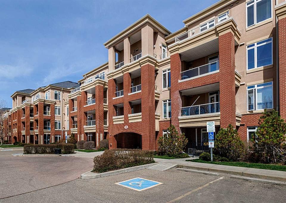 1st image of 8 S Hemlock Cres SW #304