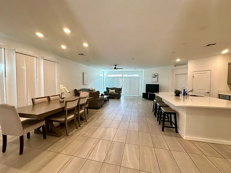 640 Stone Hammer Ave — Photo 5