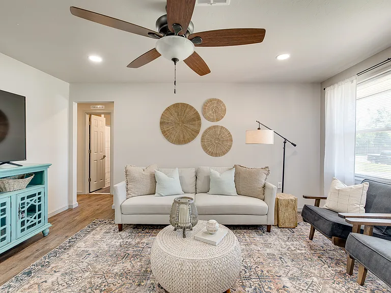 2841 Cambridge Ct — Photo 26