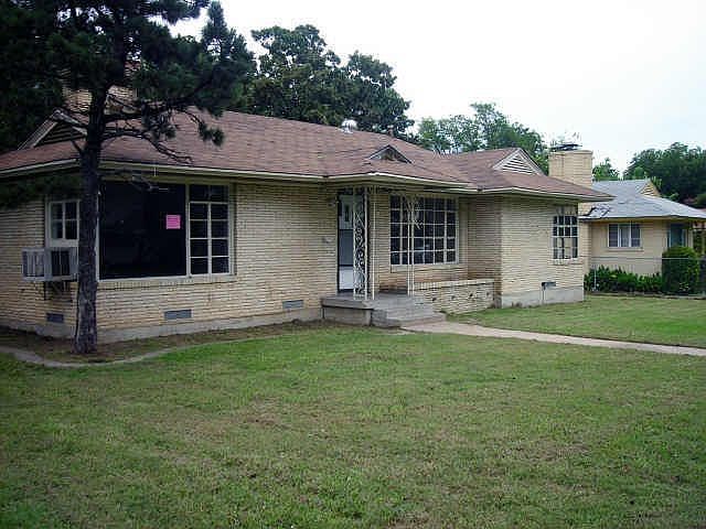 1st image of 1233 McAdams Ave