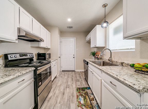 4th image of 3401 Harvest Dr