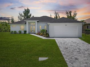 1427 NW 25th Pl, Cape Coral, FL 33993