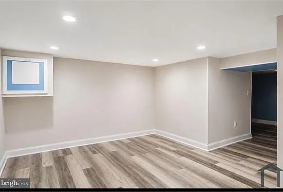 7487 Berkshire Rd — Photo 8