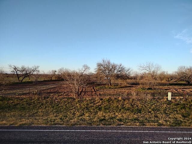 7465 FM 462 LOT A, Bigfoot, TX 78005 | Zillow