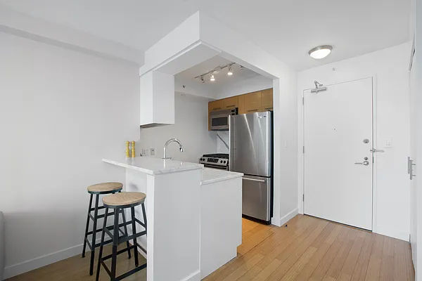 Rented by Douglas Elliman | media 7