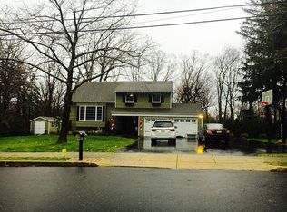 21 Brentwood Rd, Eatontown, NJ 07724