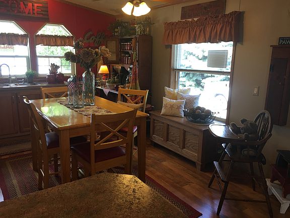 2nd image of 1813 SE Green Park Cir
