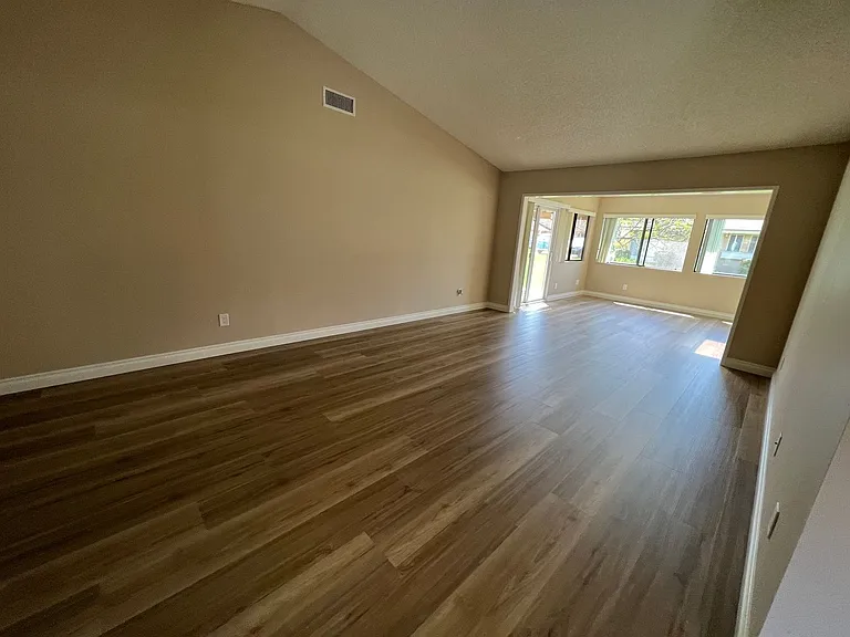 14117 Village 14 — Photo 2