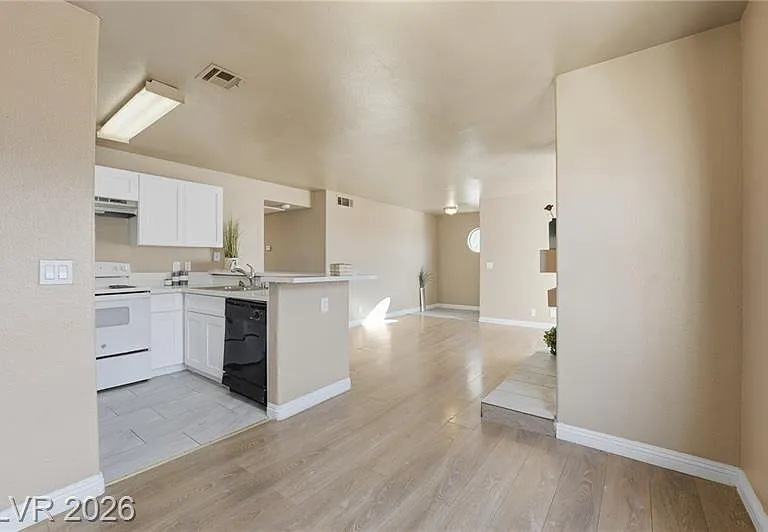 2982 Juniper Hills Blvd #202 — Photo 7