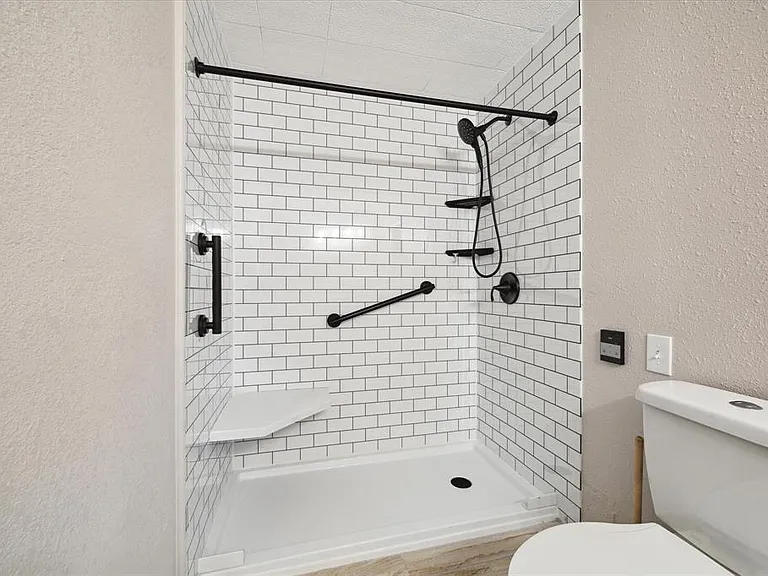 2521 Cliff Dr — Photo 10