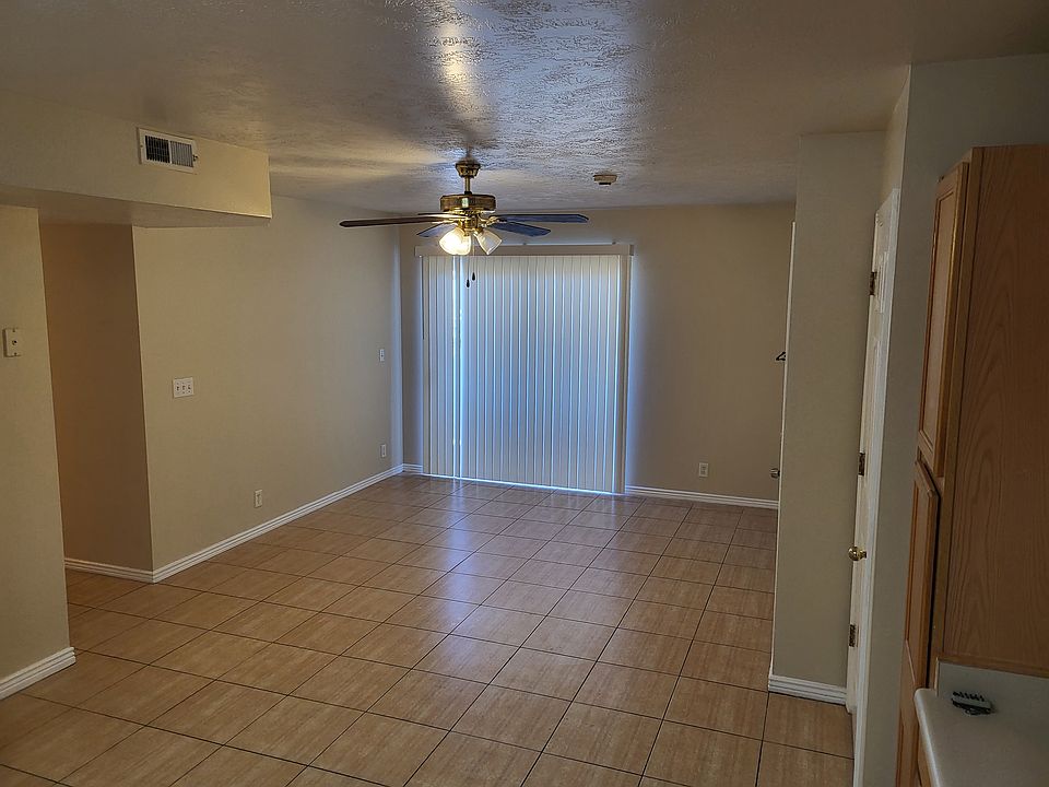 2nd image of 8071 W Copperfield Pl Unit 22