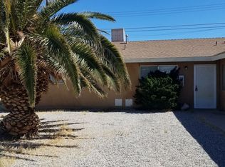 61923 Plaza Rd APT A, Joshua Tree, CA 92252