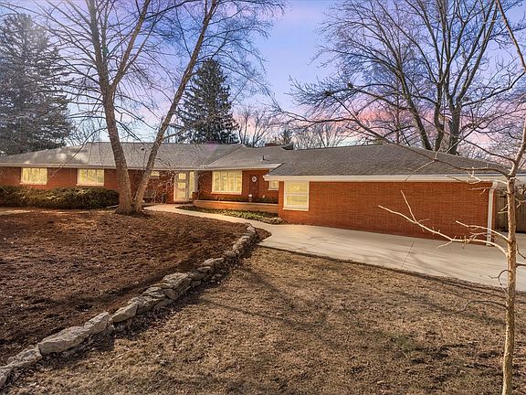 4th image of 31 Montclair Rd