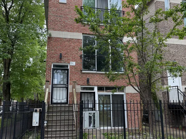 7656 S Colfax Ave Unit 2, Chicago, IL 60649